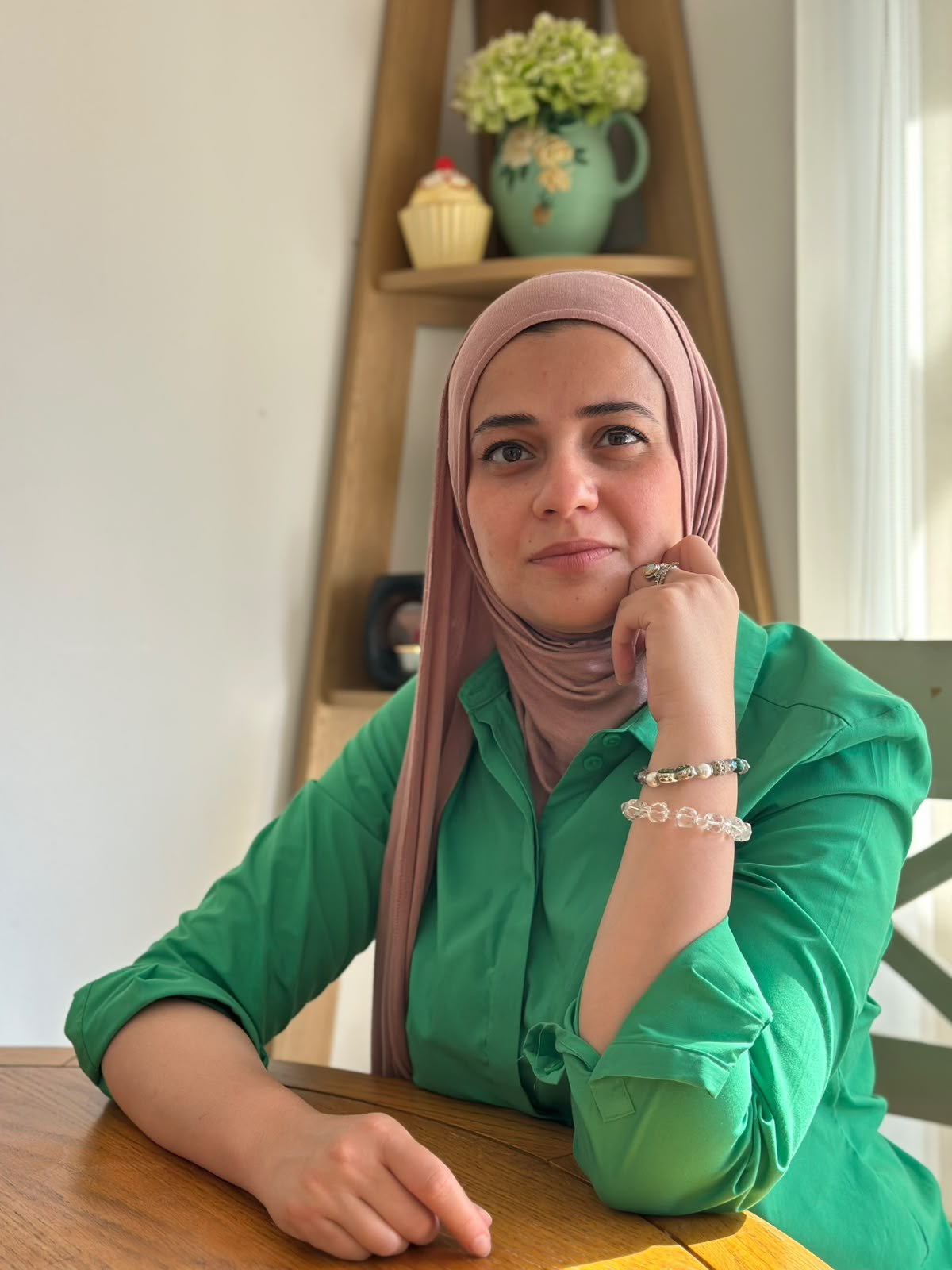 Mahwish listening during a calm one-to-one consultation